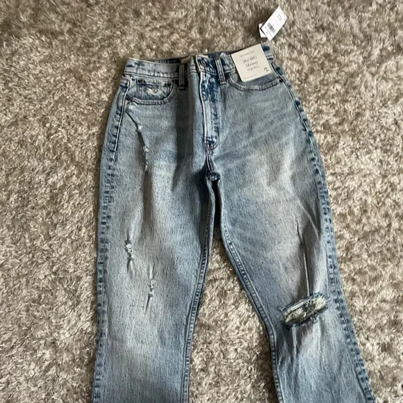 A&F 90’s skinny high rise - Picture 2 of 6